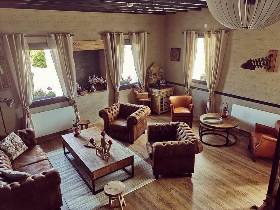 Auberge Saint-Jean Villequier-Aumont Buitenkant foto