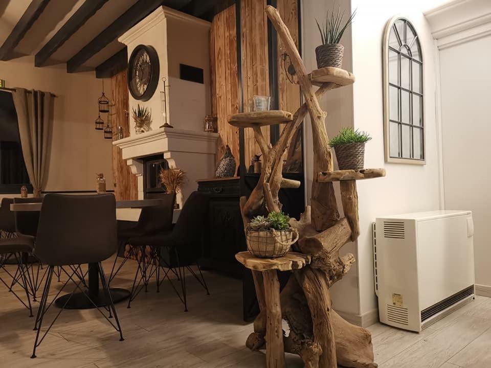 Auberge Saint-Jean Villequier-Aumont Buitenkant foto