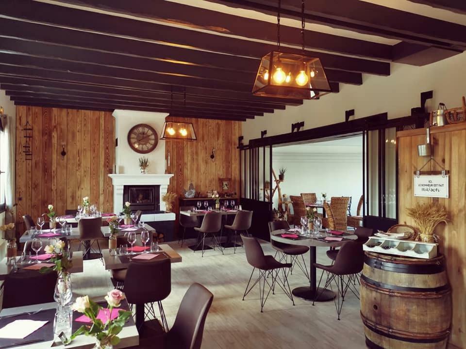 Auberge Saint-Jean Villequier-Aumont Buitenkant foto